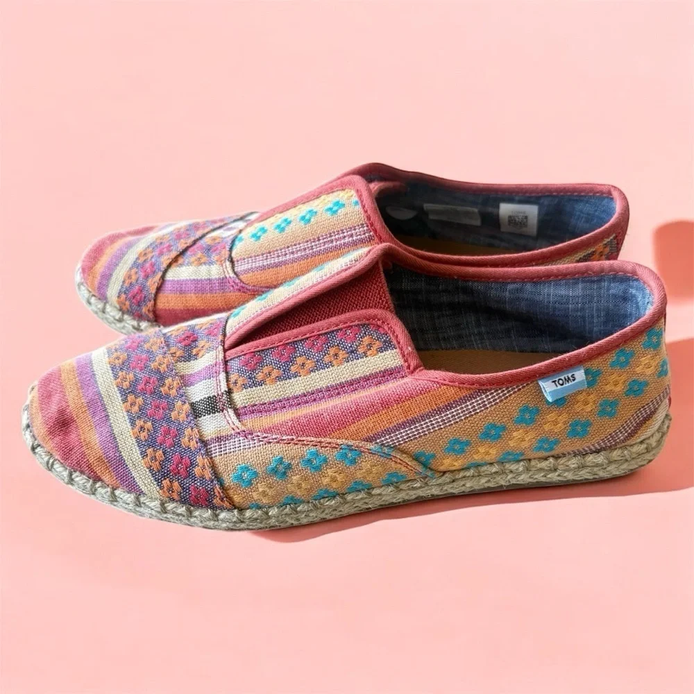 NWOT Tom’s Colorful Woven Patchwork Boho Slip-On Espadrilles Womens 5.5